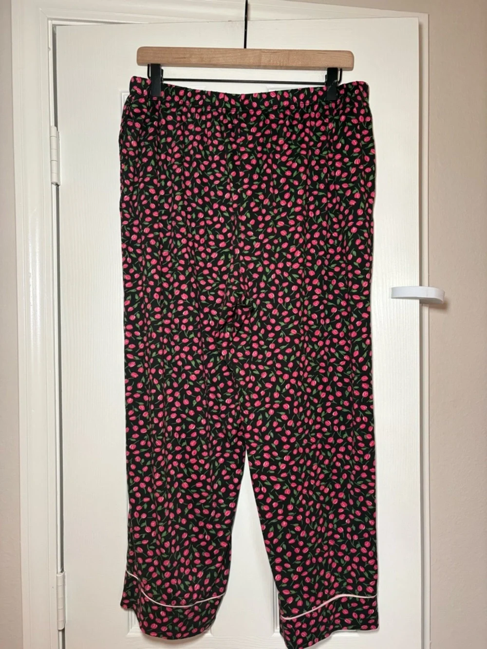 Kate Spade Cherry‎ Floral Pajama Set XL Black Pink 3/4 Sleeve Lounge Sleepwear